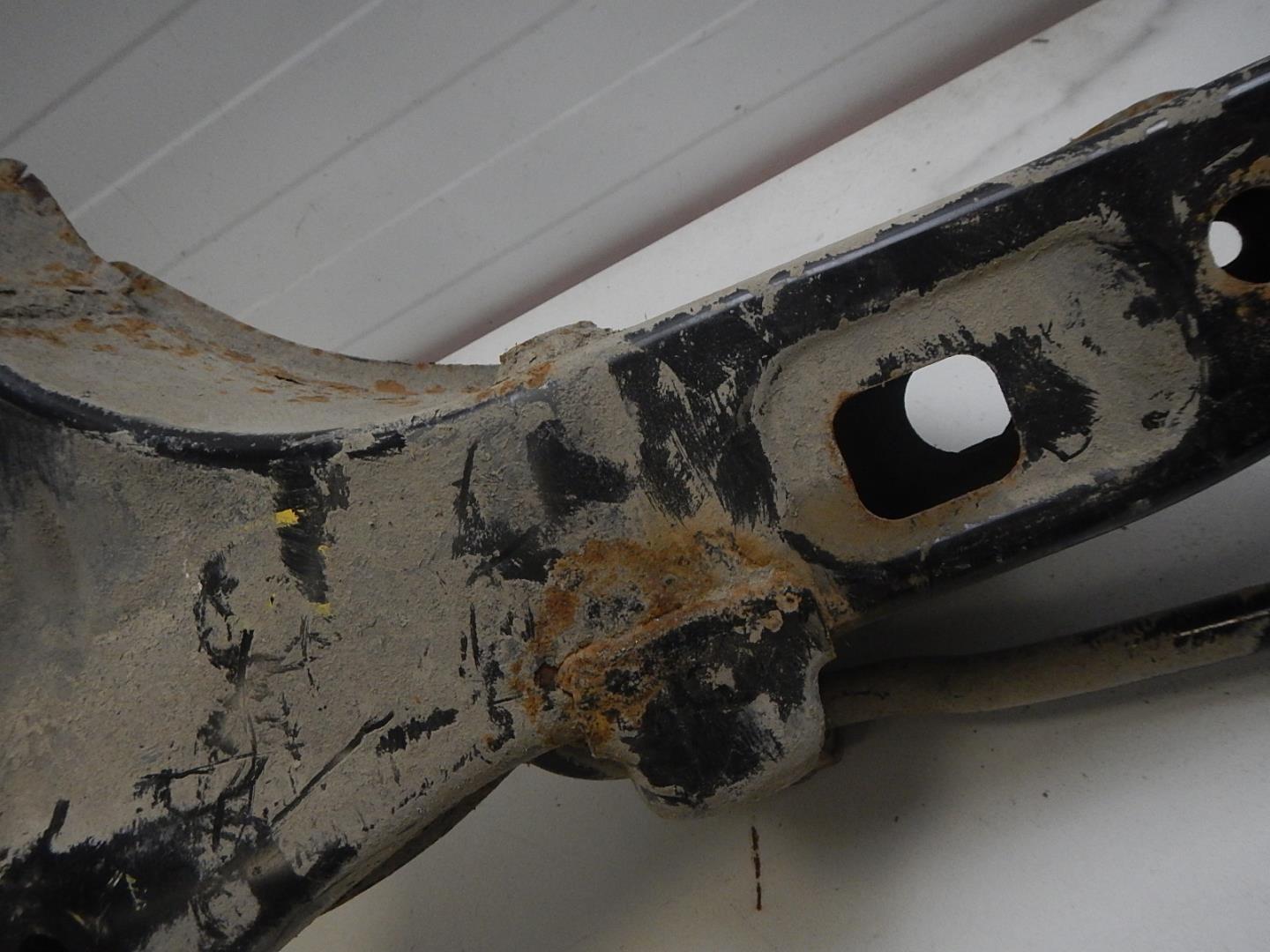 Балка задняя