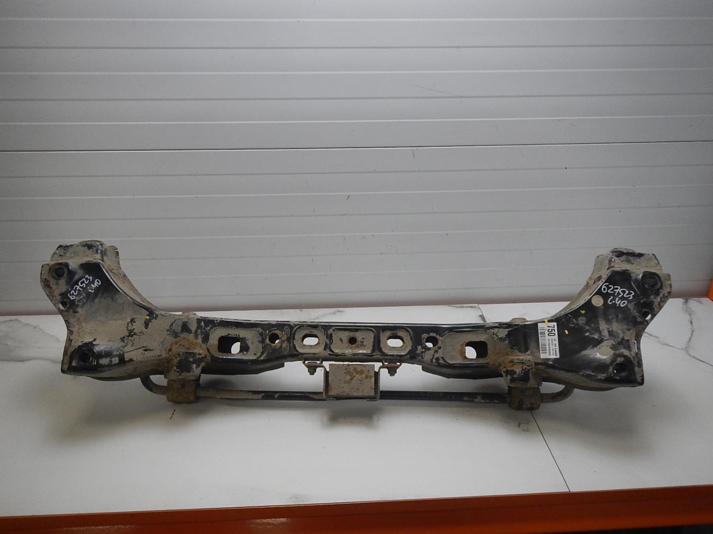 Балка задняя