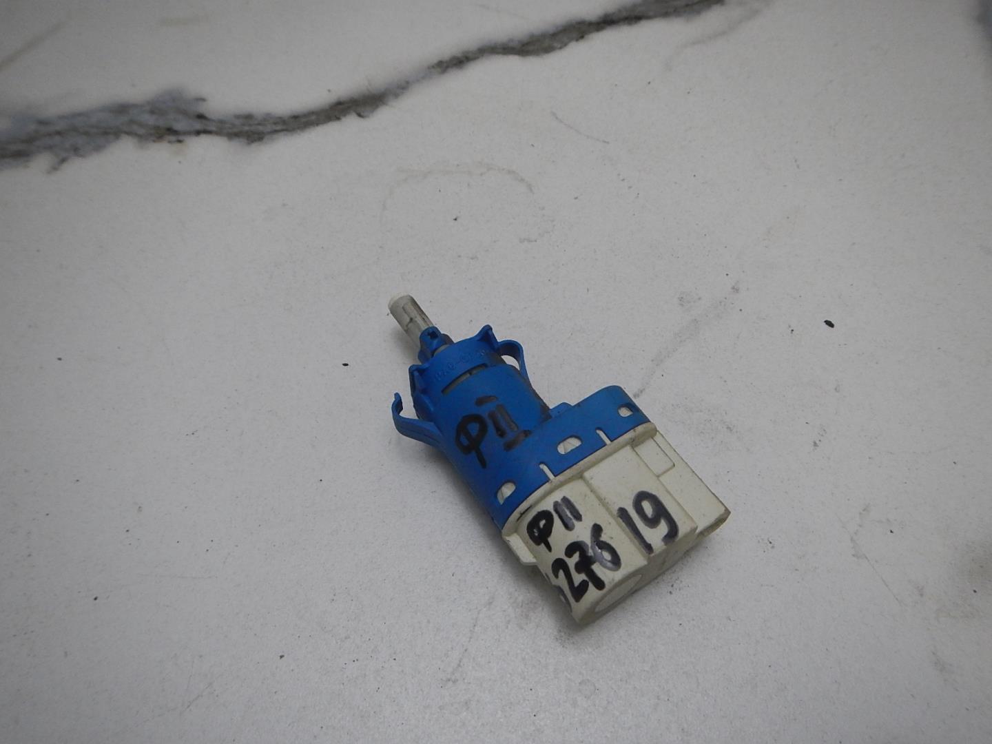 Датчик включения стопсигнала