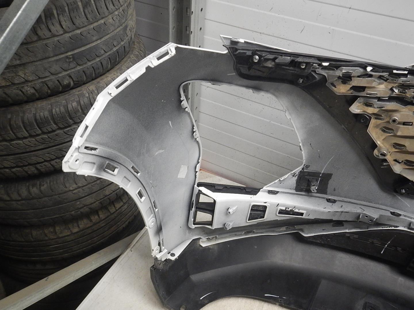 Бампер передний