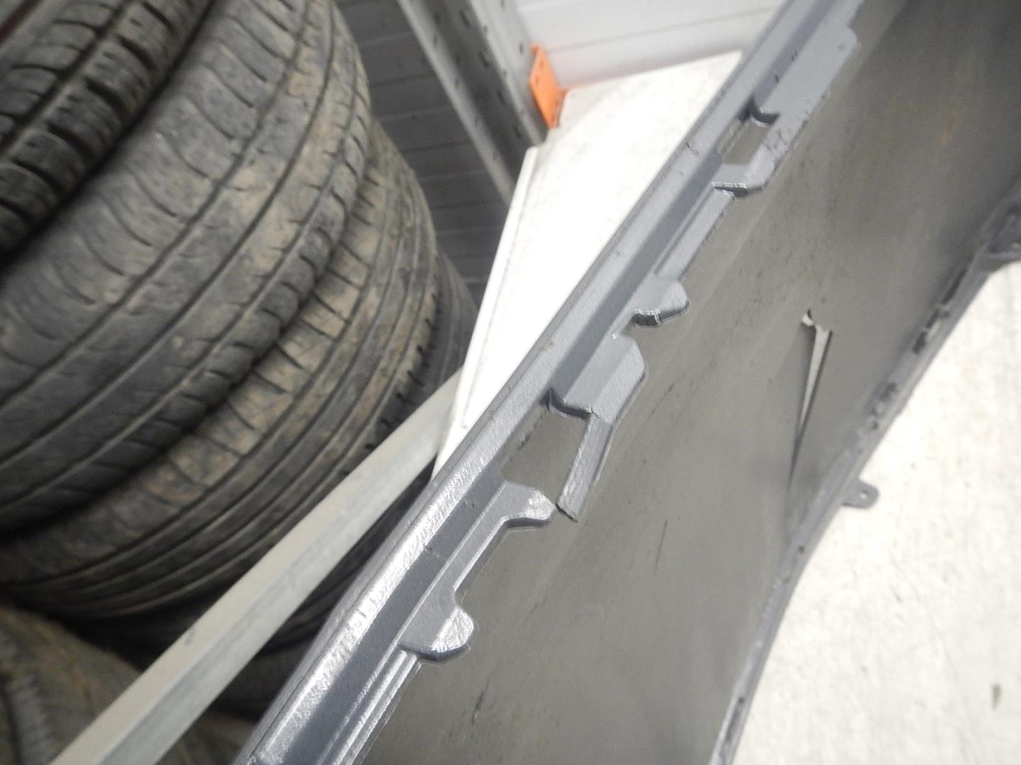 Бампер задний