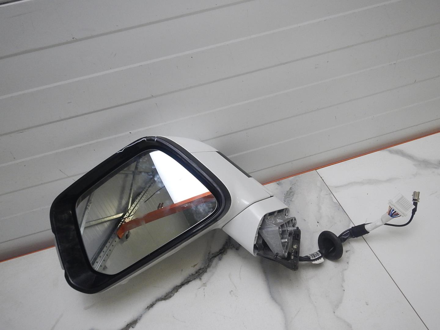 Зеркало левое электрическое