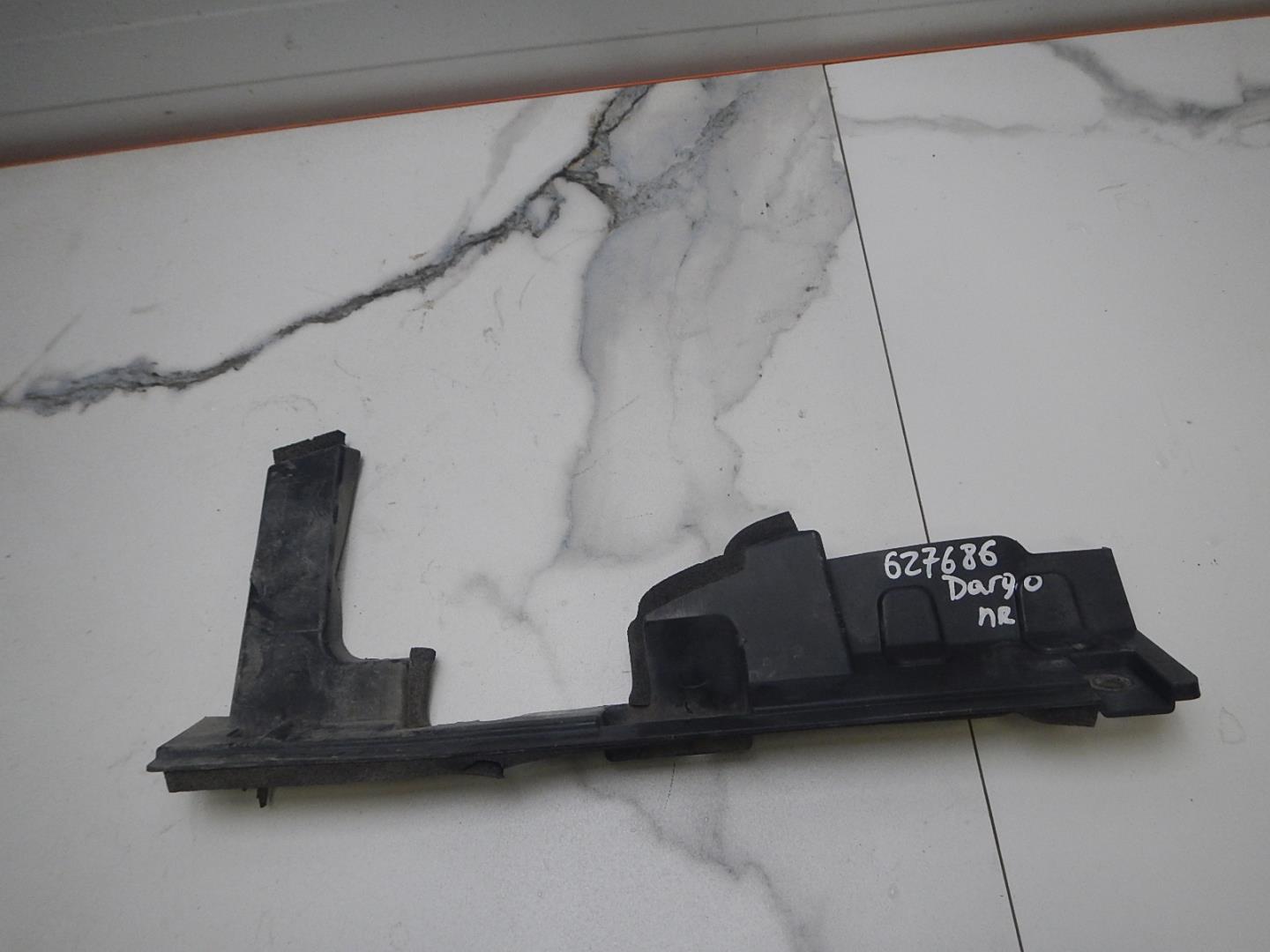 Воздуховод радиатора правый