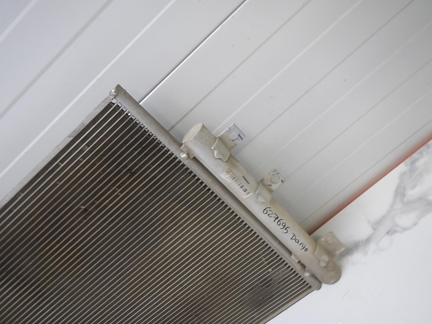 Радиатор кондиционера / конденсер