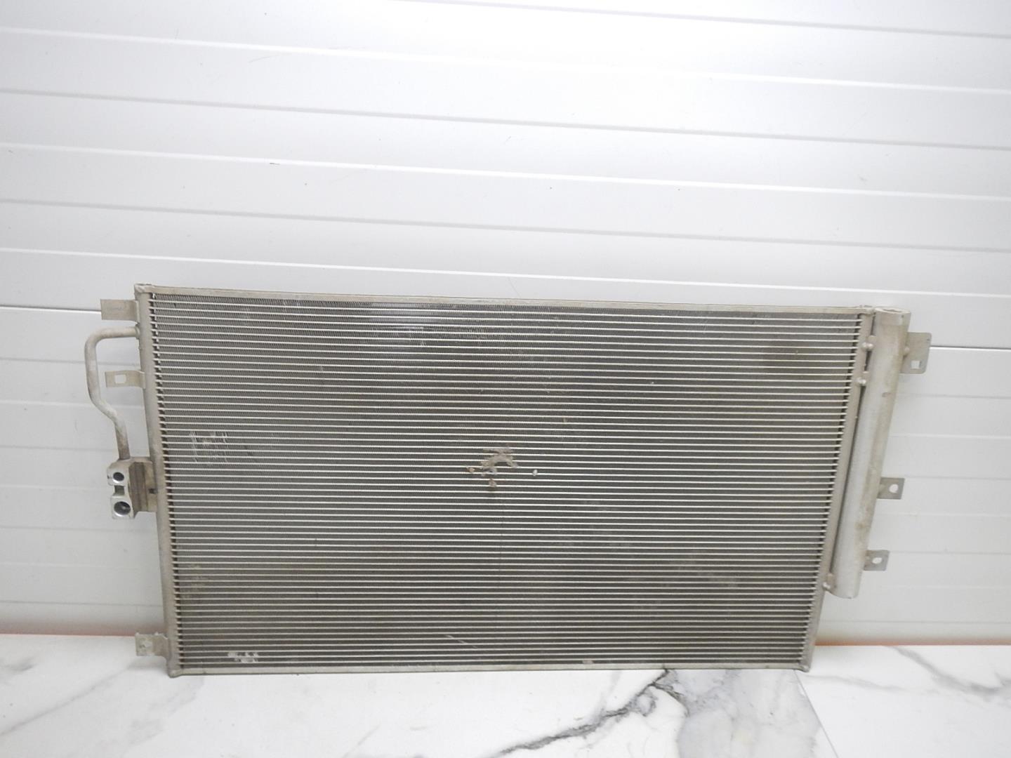 Радиатор кондиционера / конденсер