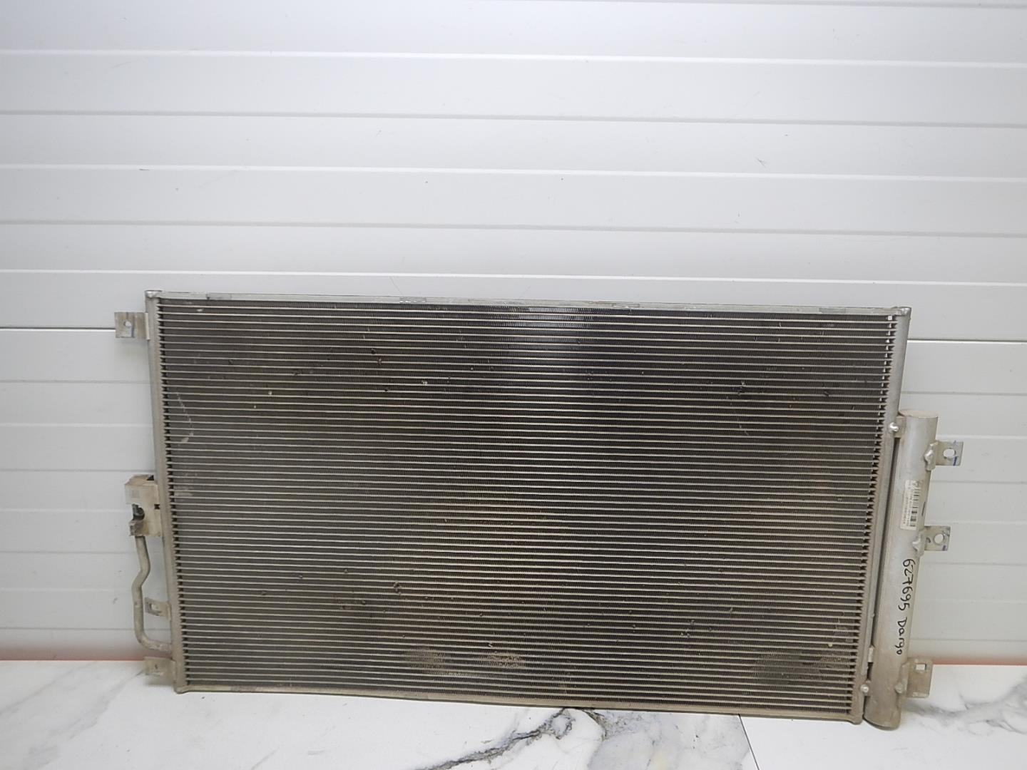 Радиатор кондиционера / конденсер