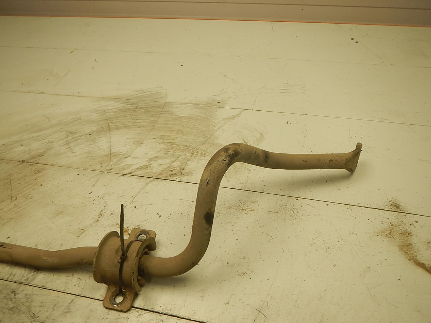 Стабилизатор передний