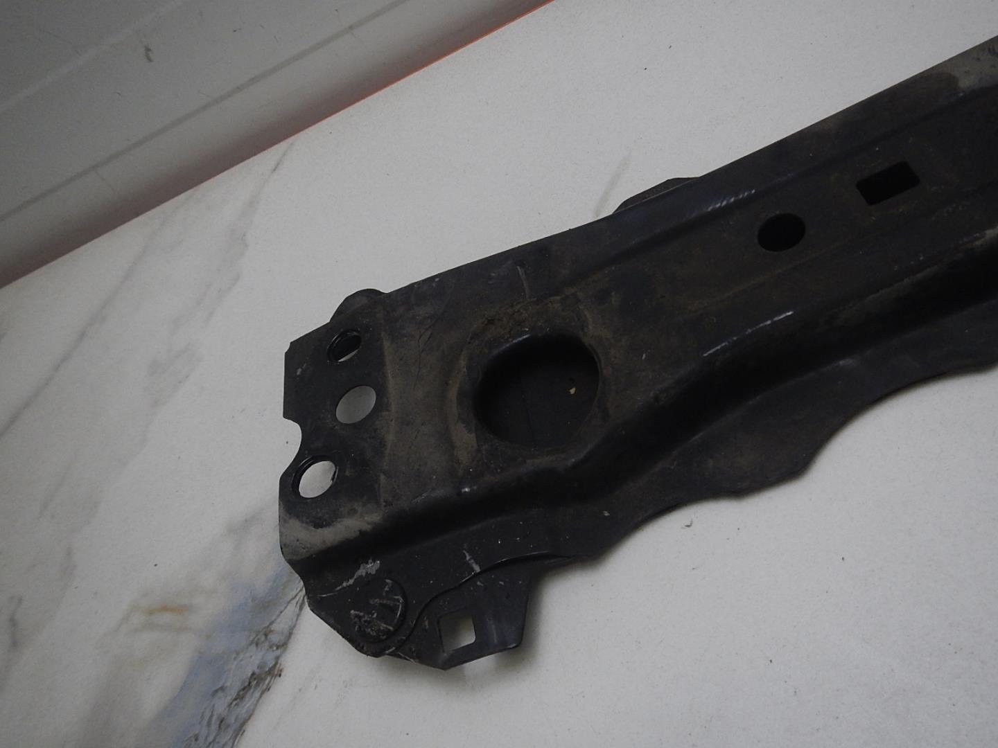 Балка подрадиаторная