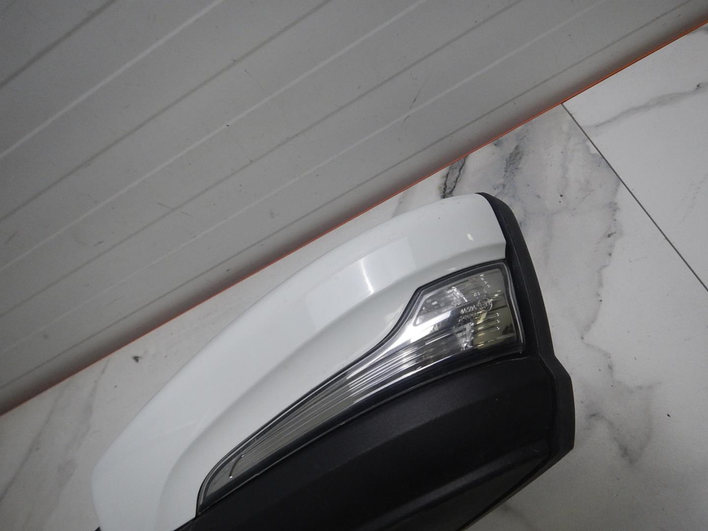 Зеркало левое электрическое