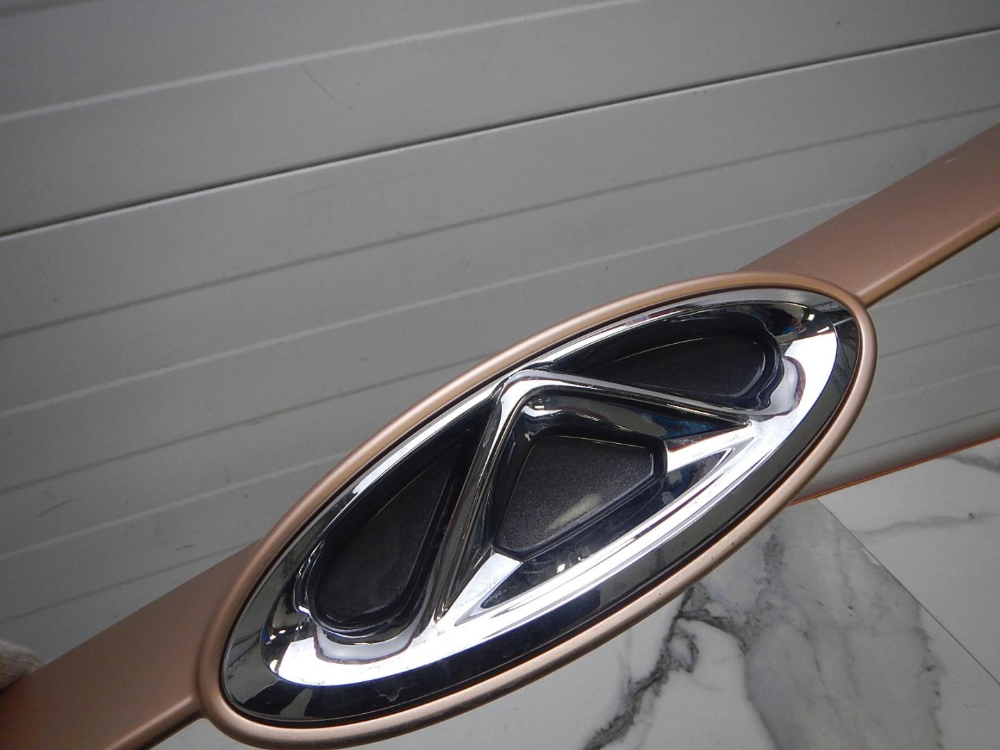 Накладка на решетку радиатора