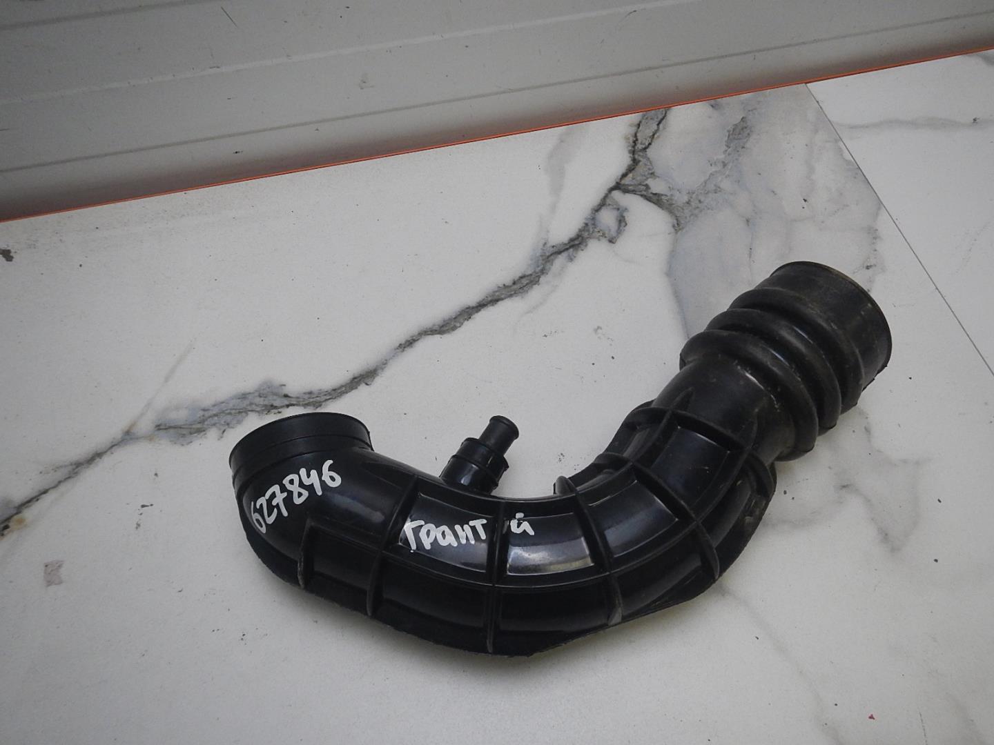 Патрубок воздушного фильтра