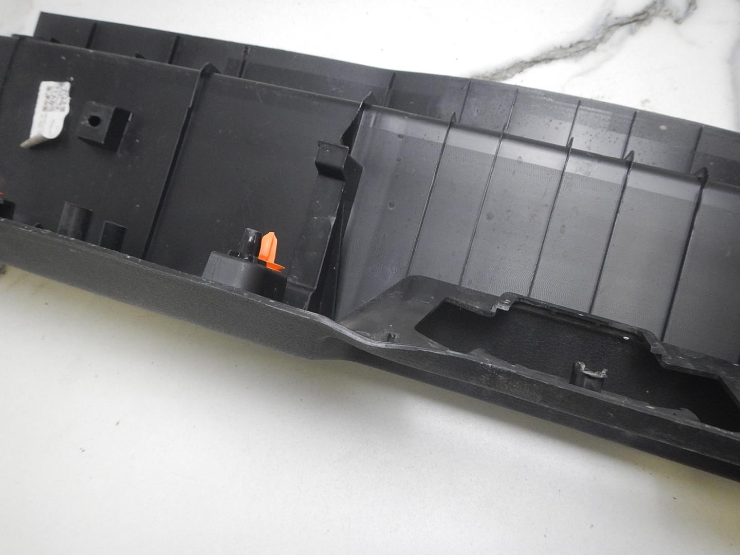 Обшивка багажника