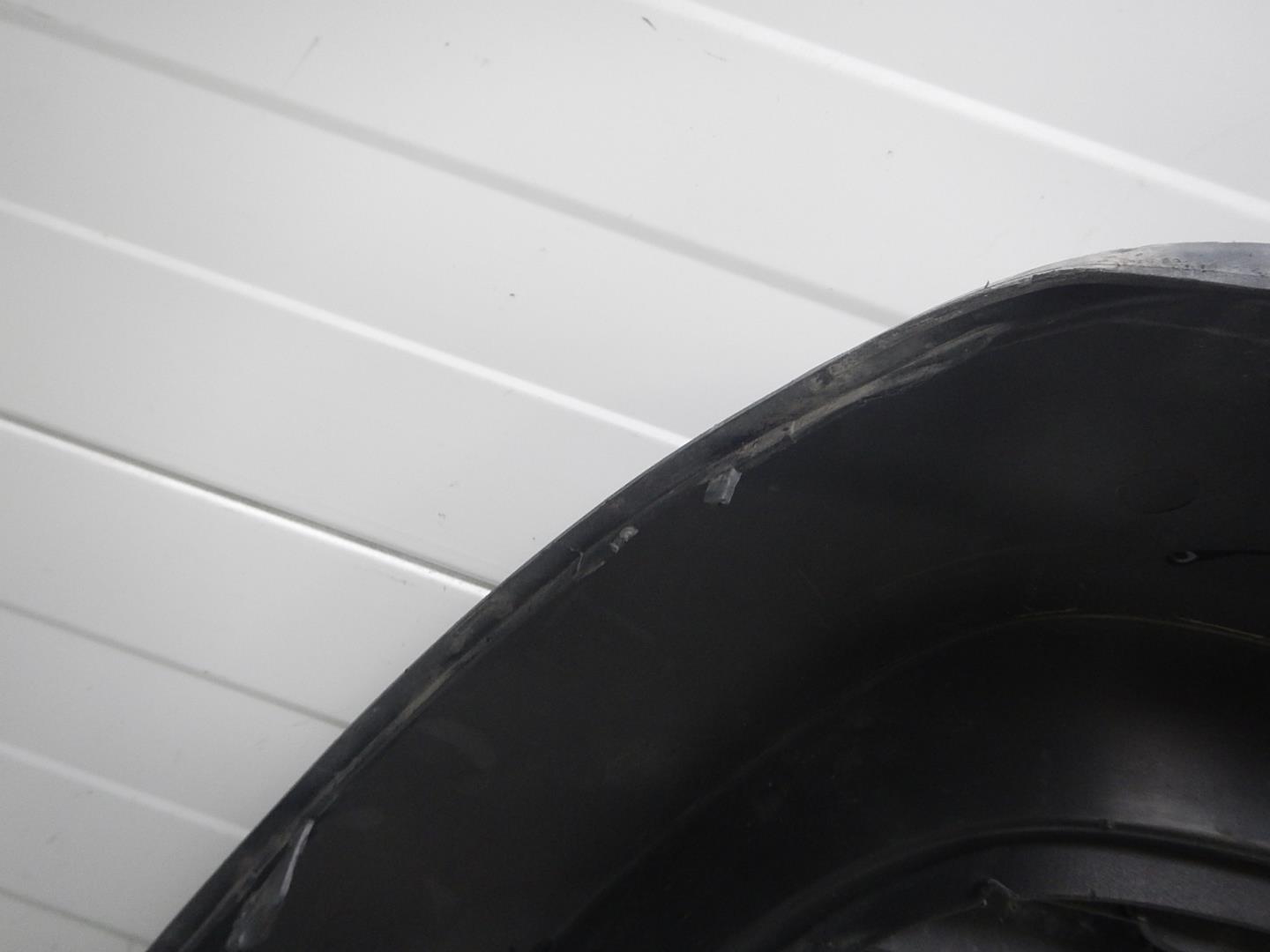 Решетка в бампер центральная