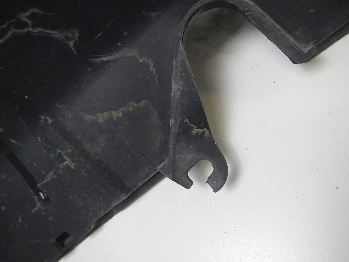 Решетка в бампер центральная