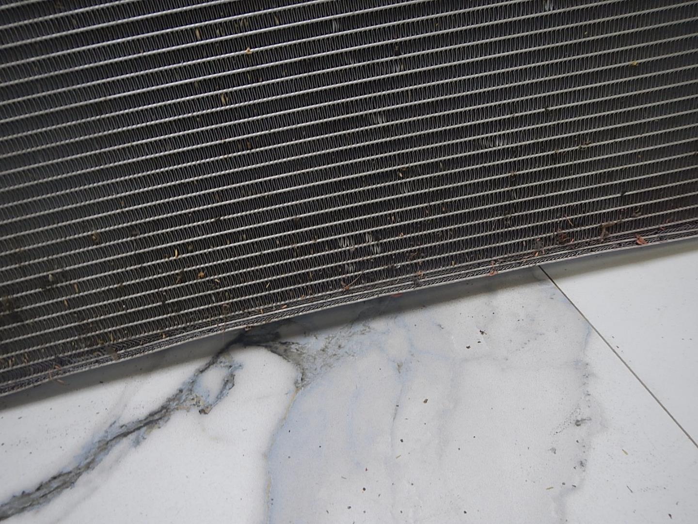 Радиатор кондиционера / конденсер