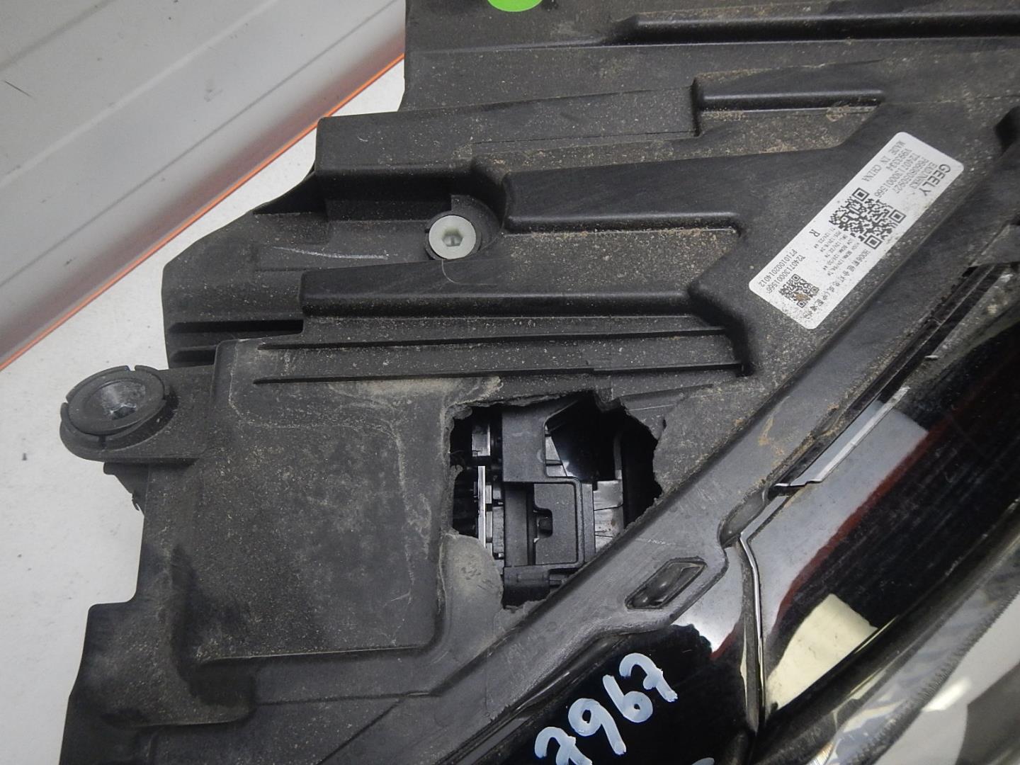 Фара правая