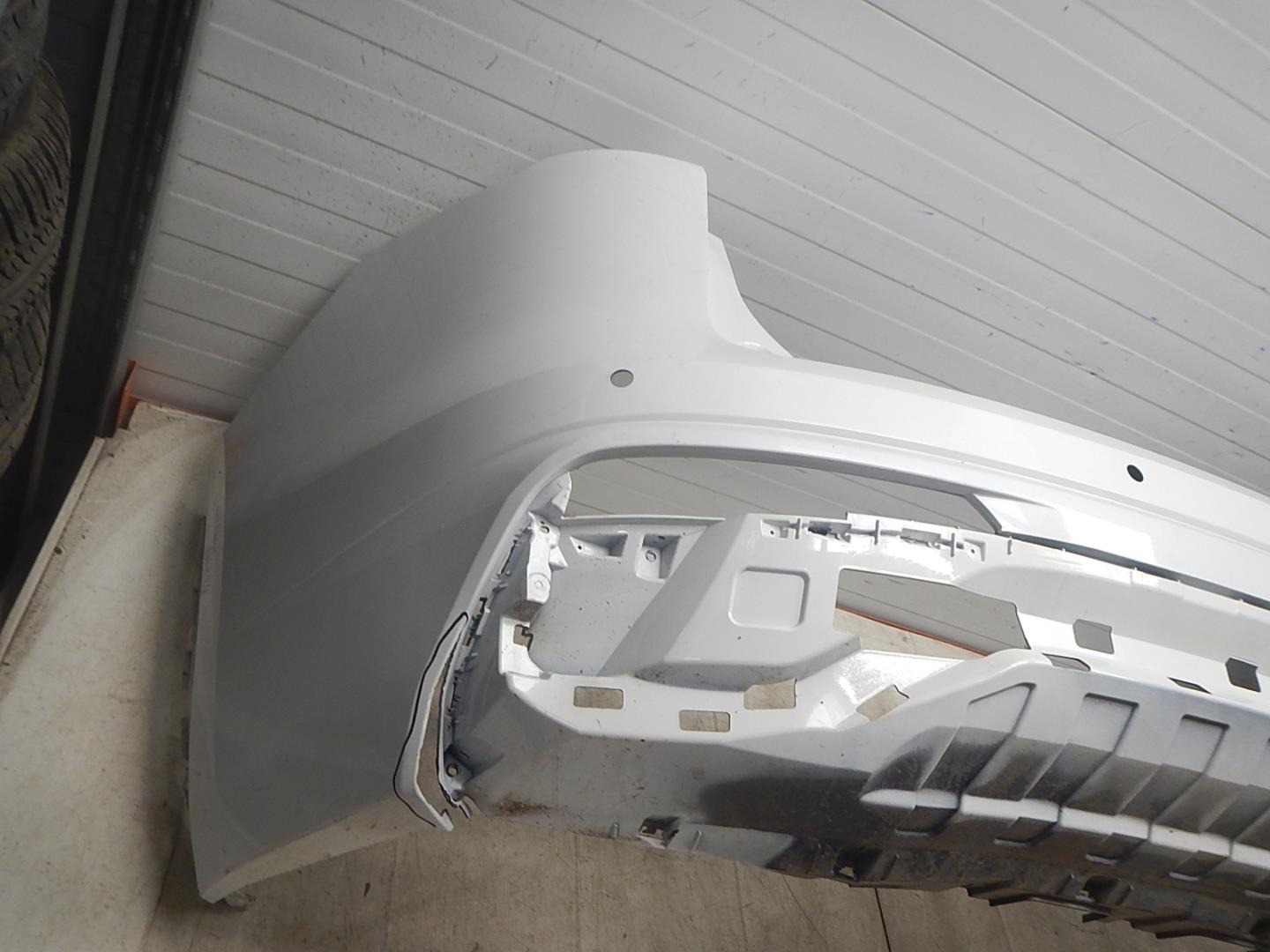 Бампер задний