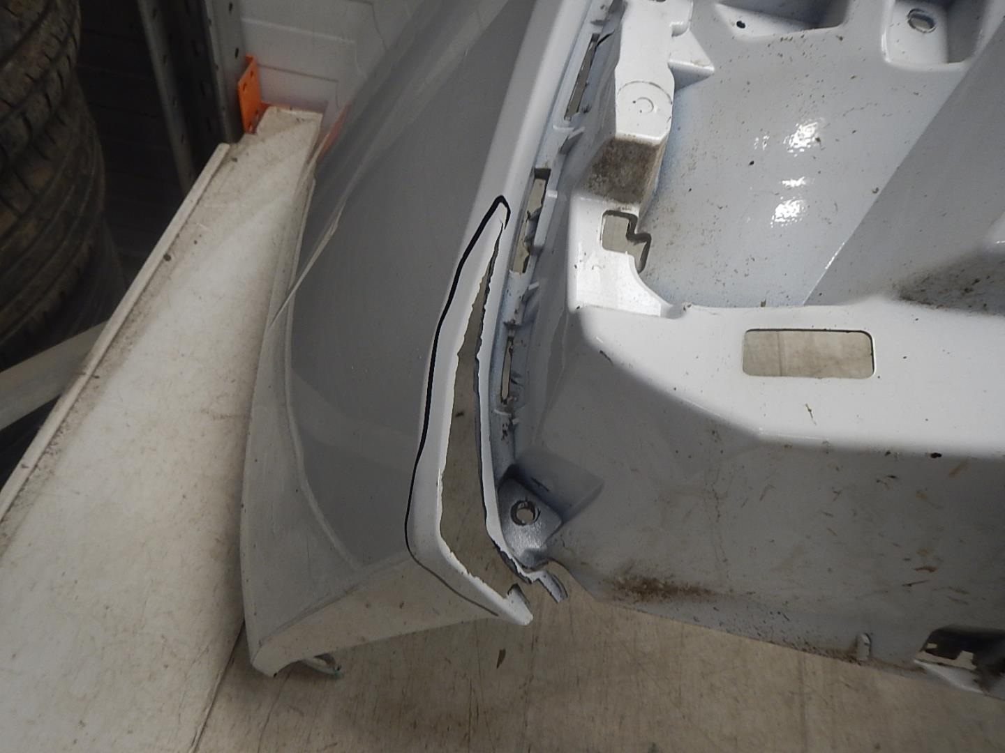 Бампер задний