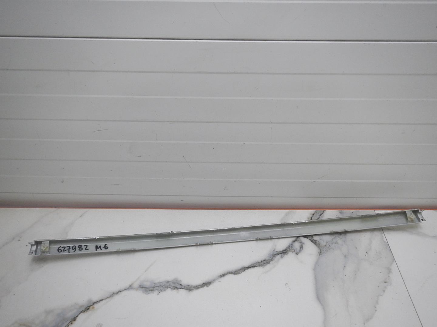 Молдинг заднего бампера