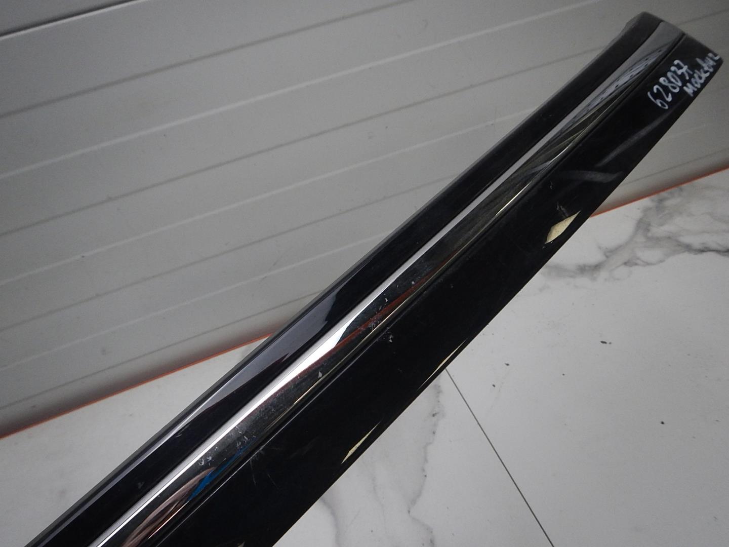 Накладка переднего бампера