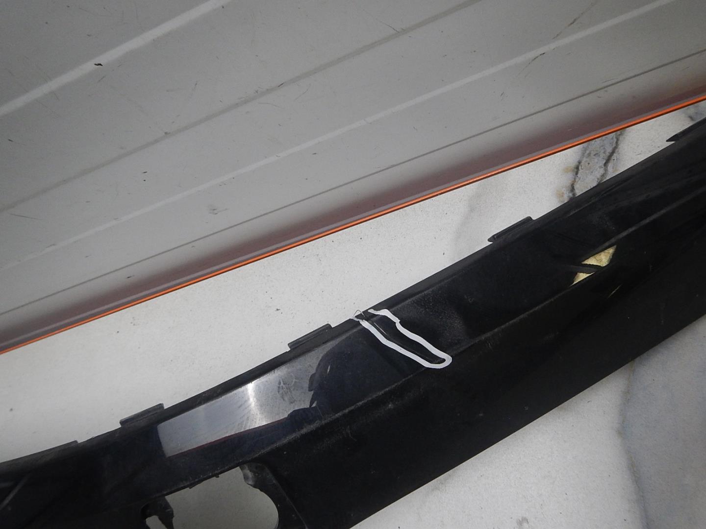 Накладка переднего бампера правая