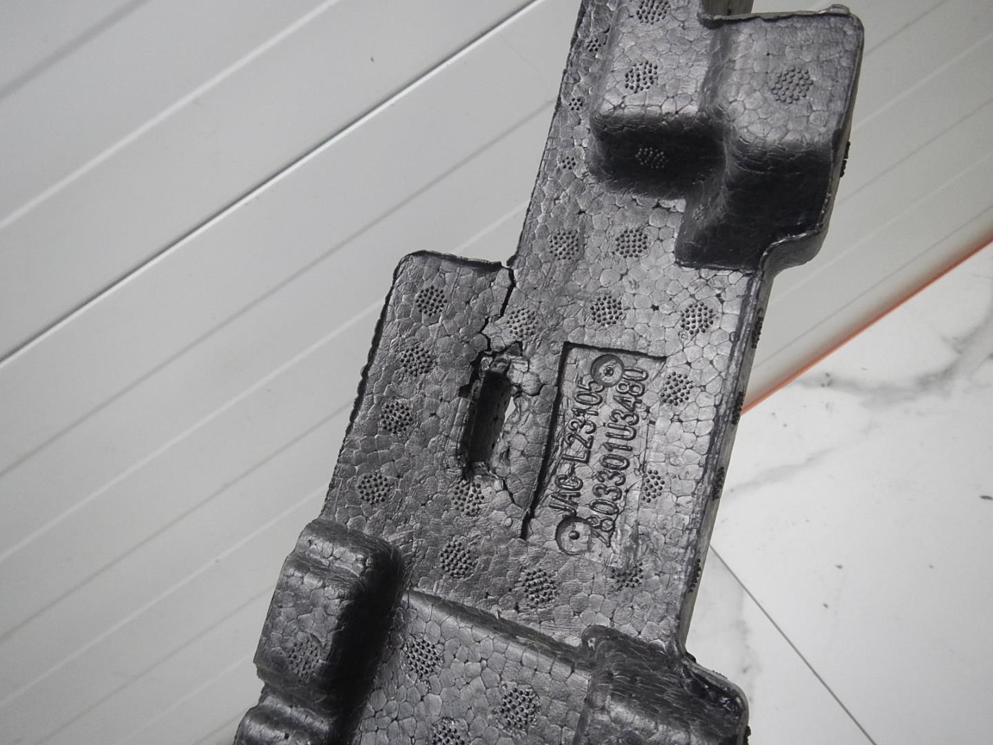 Наполнитель переднего бампера