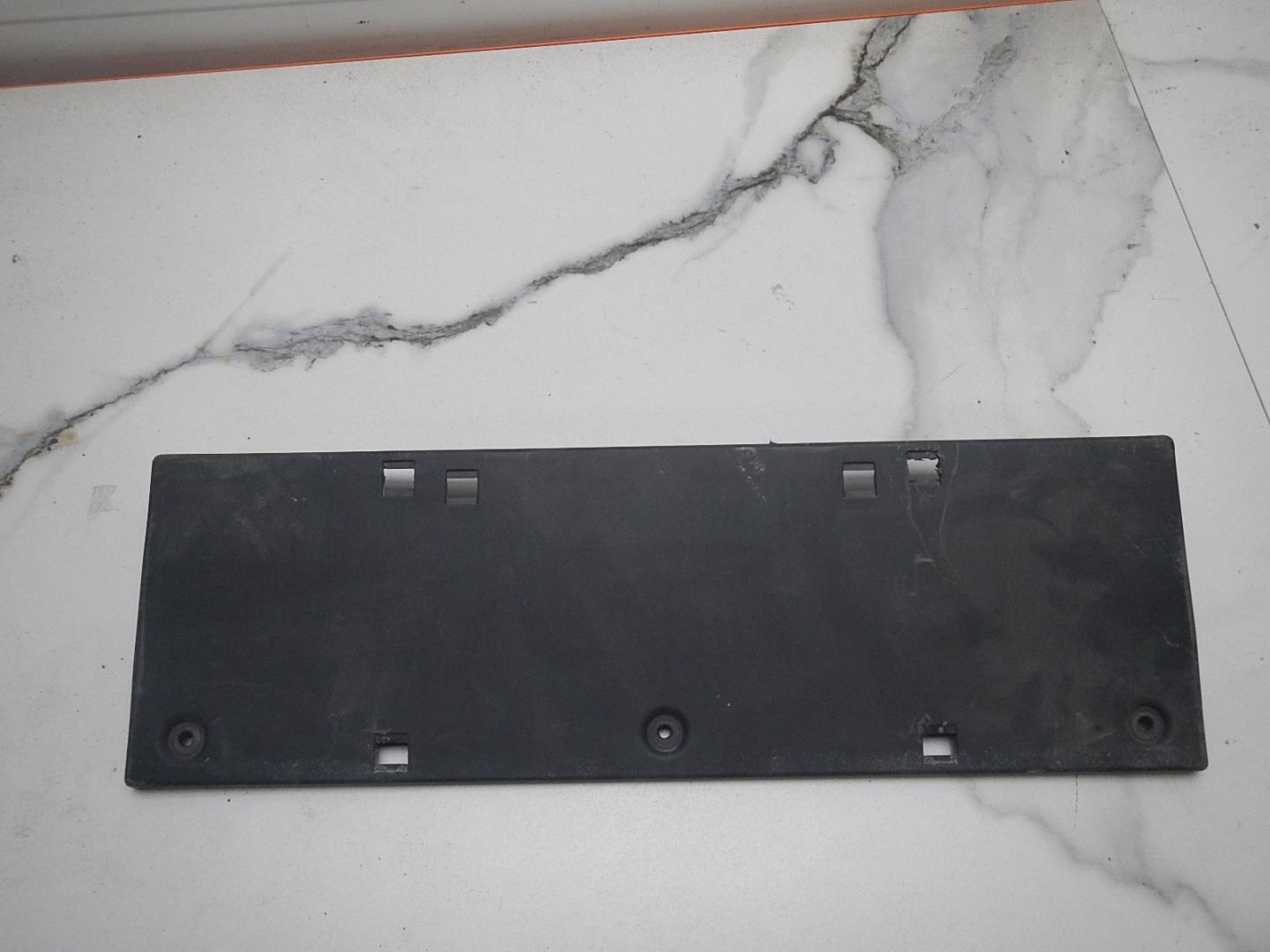 Накладка переднего бампера под номер