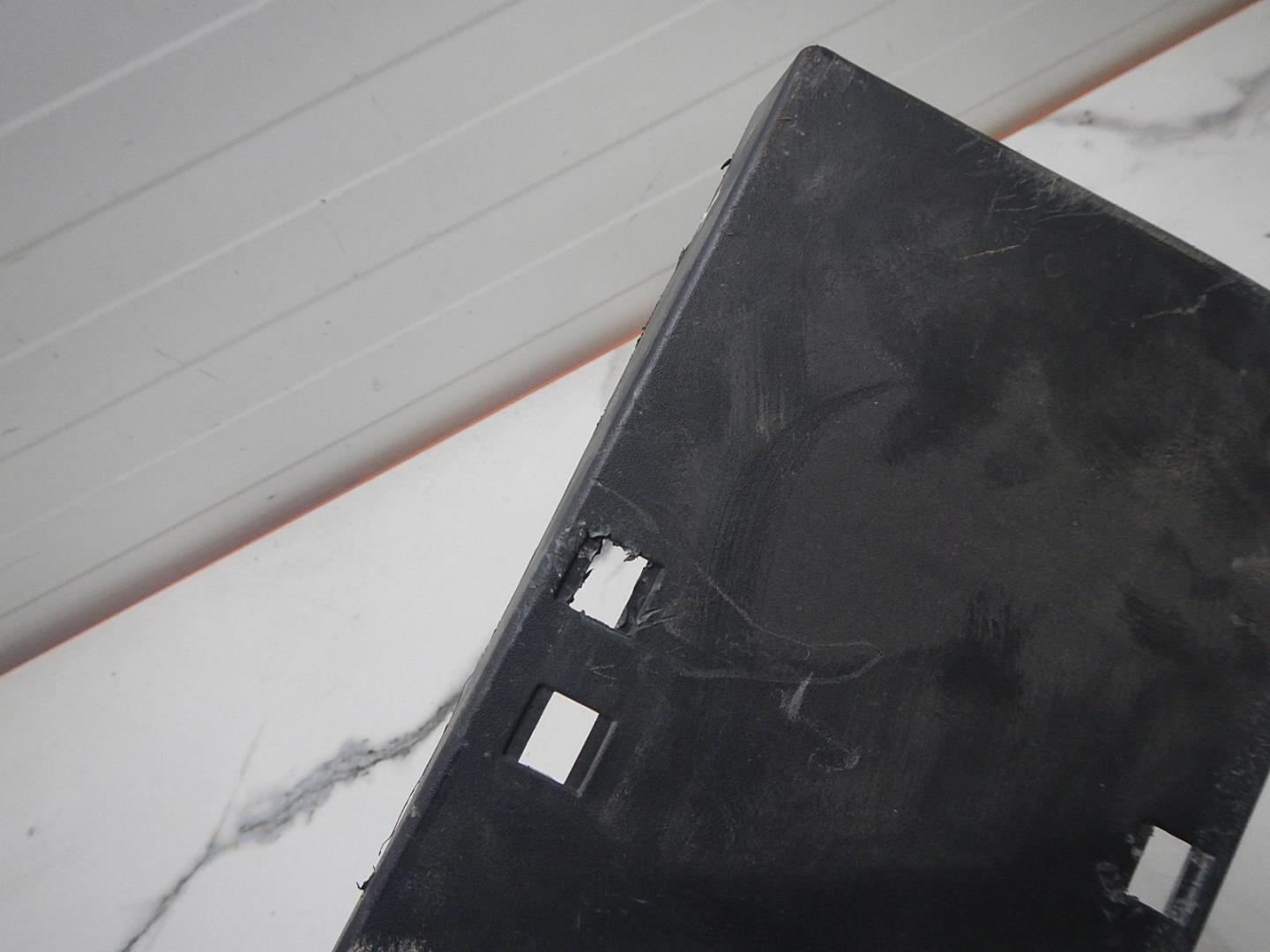 Накладка переднего бампера под номер