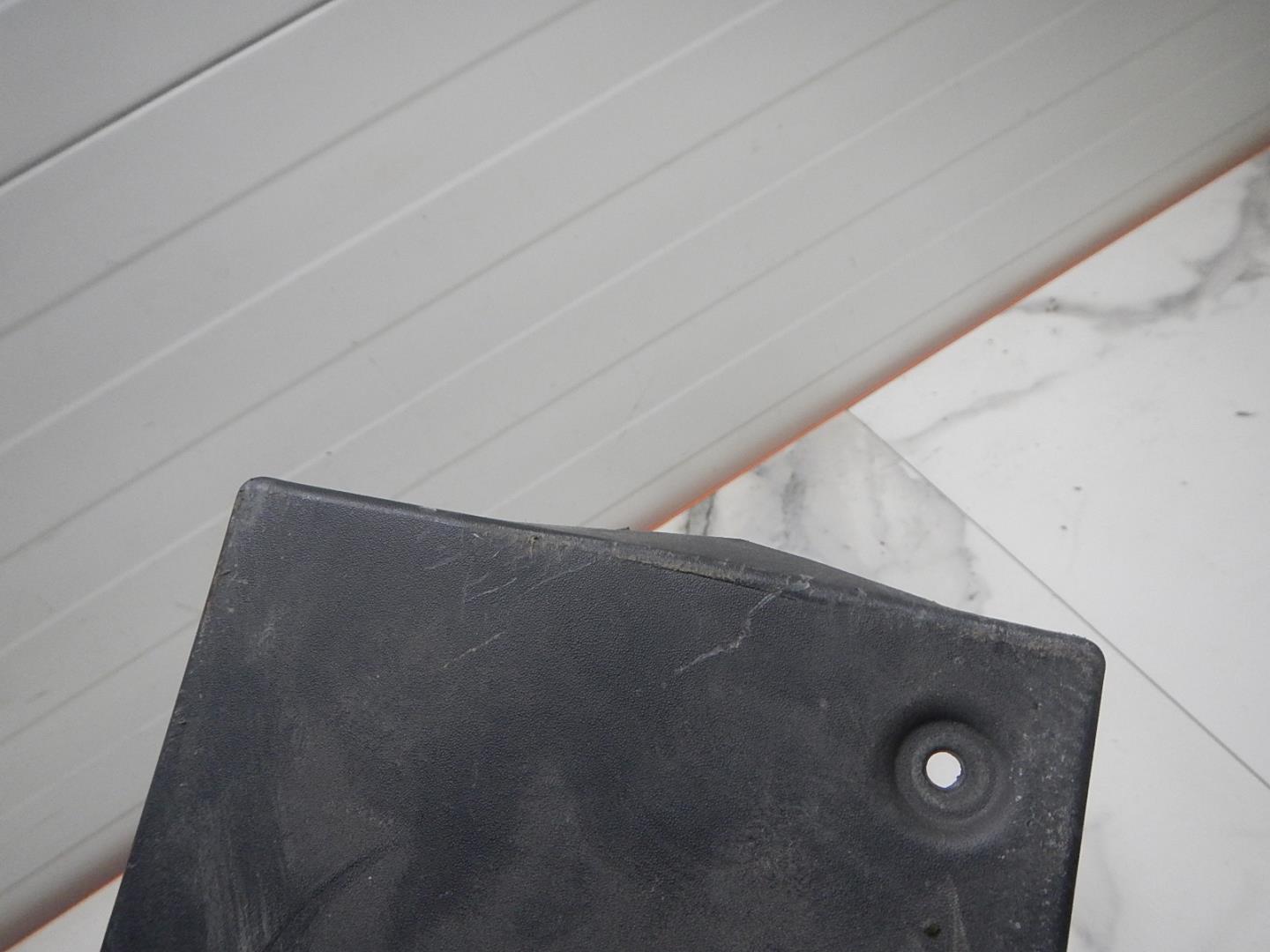 Накладка переднего бампера под номер