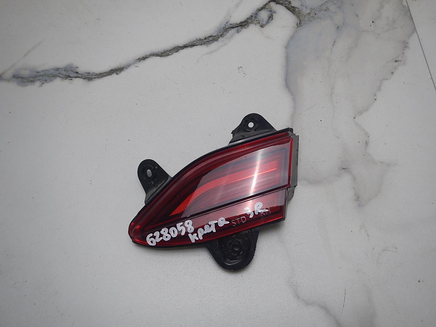 Отражатель в бампер задний правый