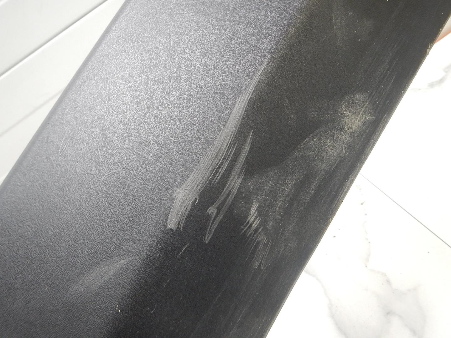 Молдинг задней правой двери