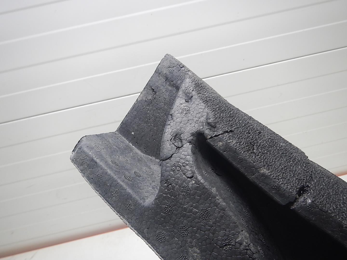 Наполнитель переднего бампера