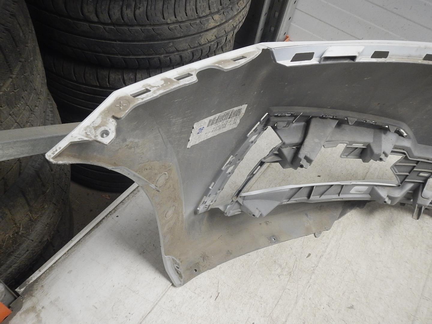 Бампер передний