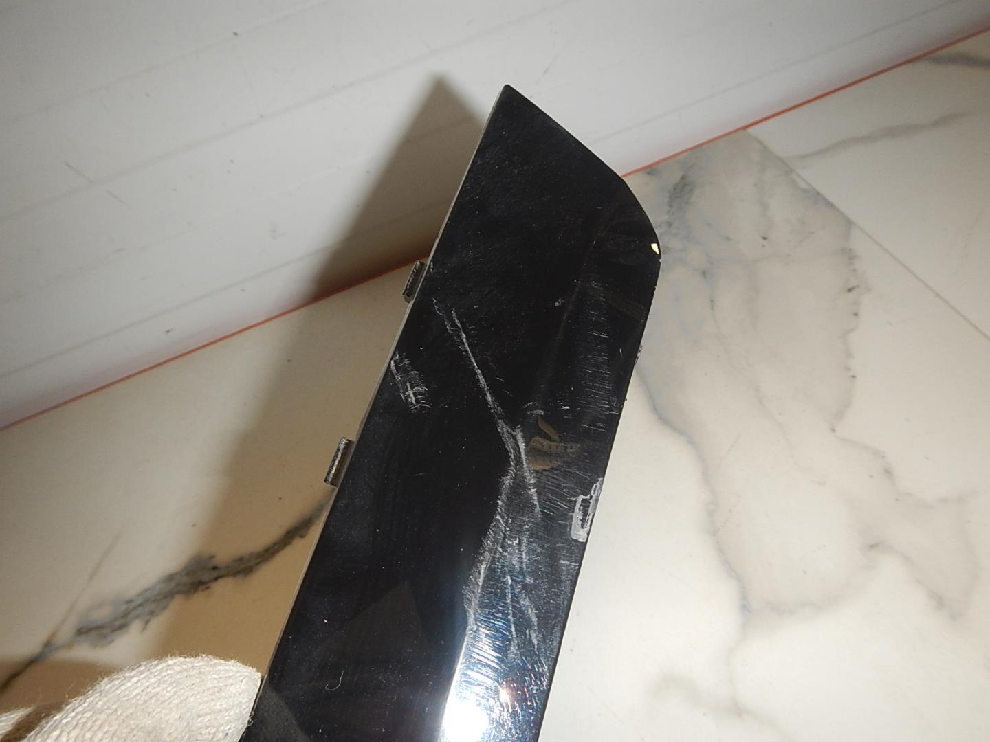 Заглушка буксировочного крюка