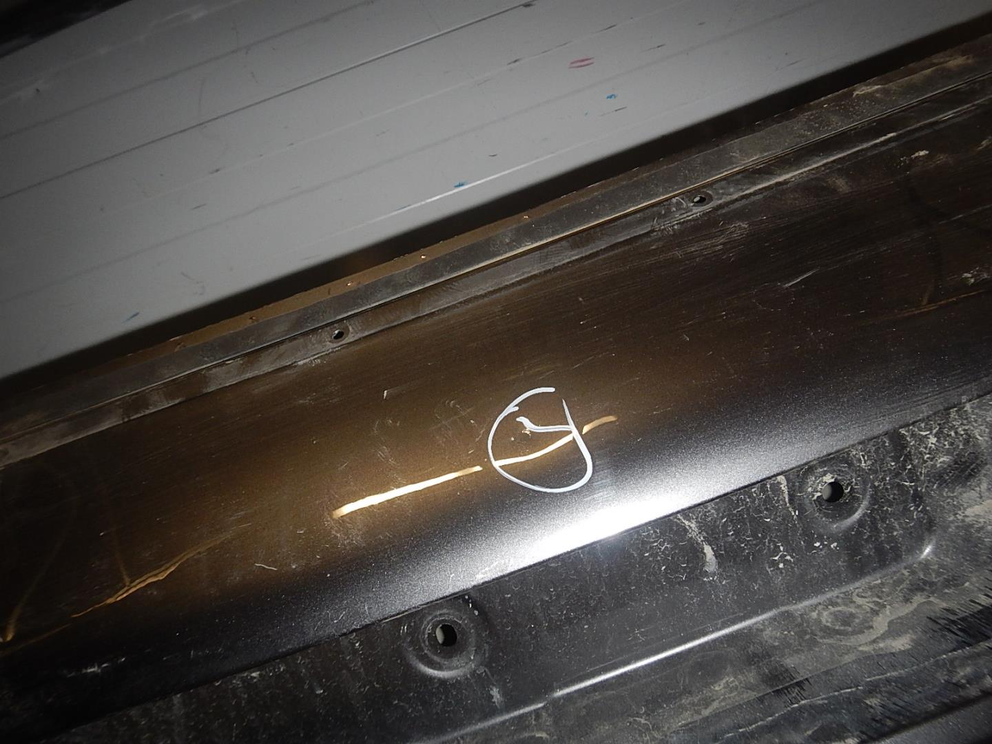 Дверь багажника