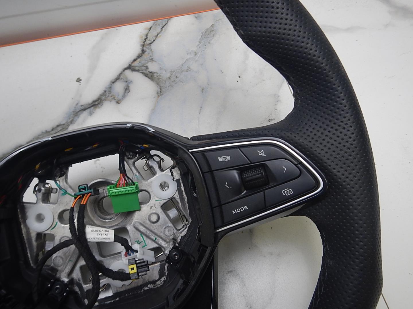 Рулевое колесо (руль)