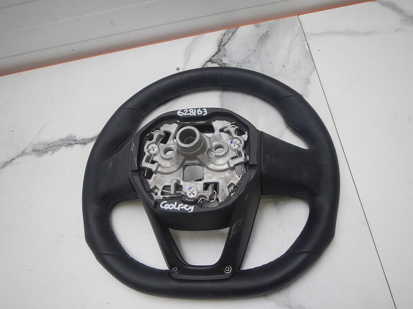 Рулевое колесо (руль)