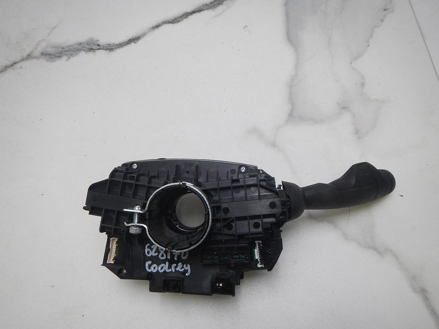 Переключатель поворотов подрулевой