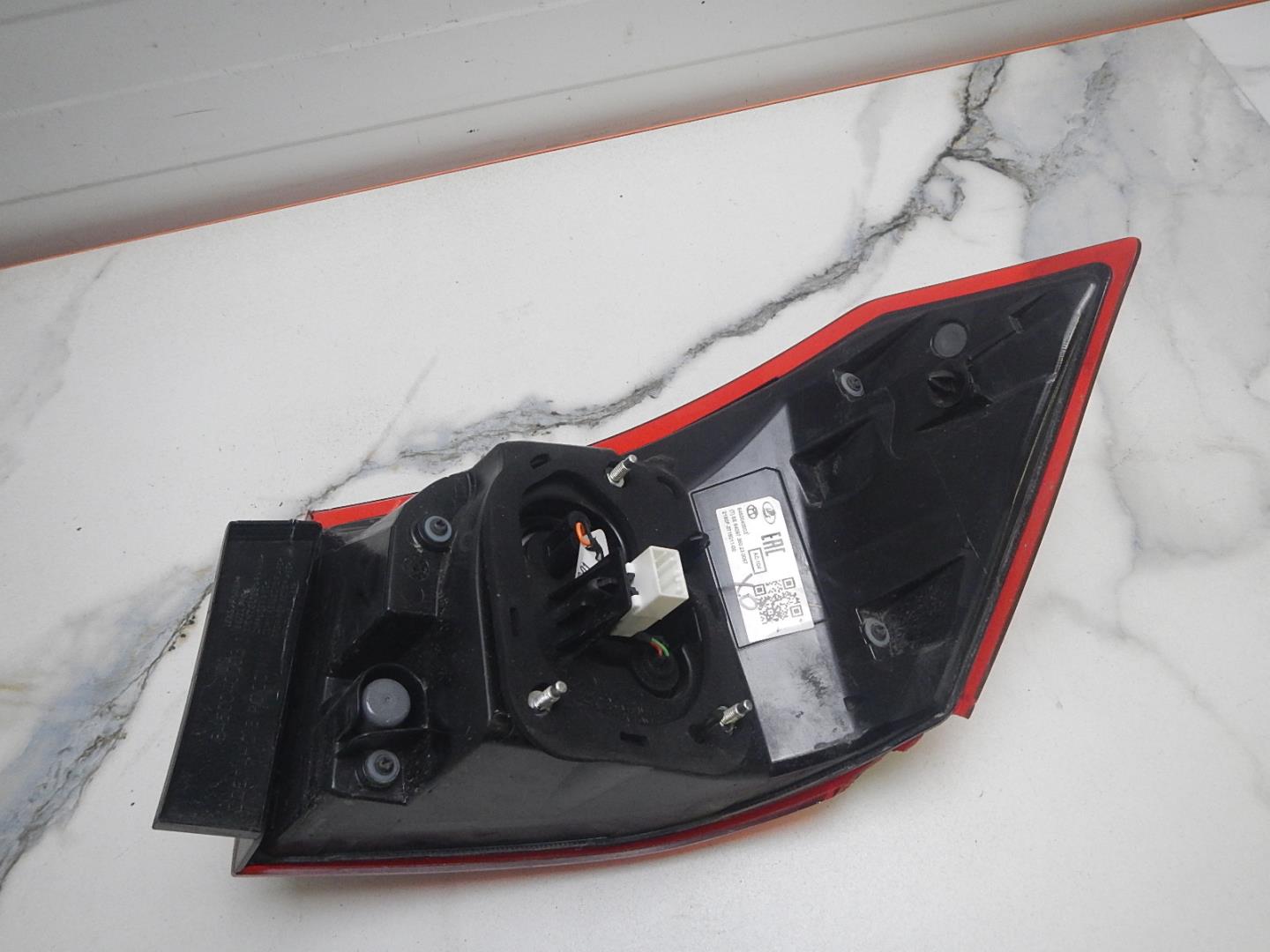 Фонарь задний левый