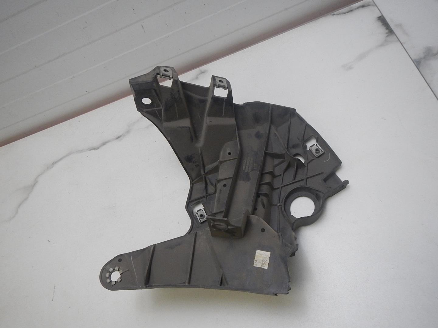 Кронштейн крепления крыла