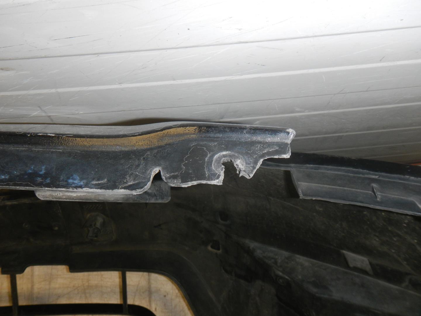 Бампер передний