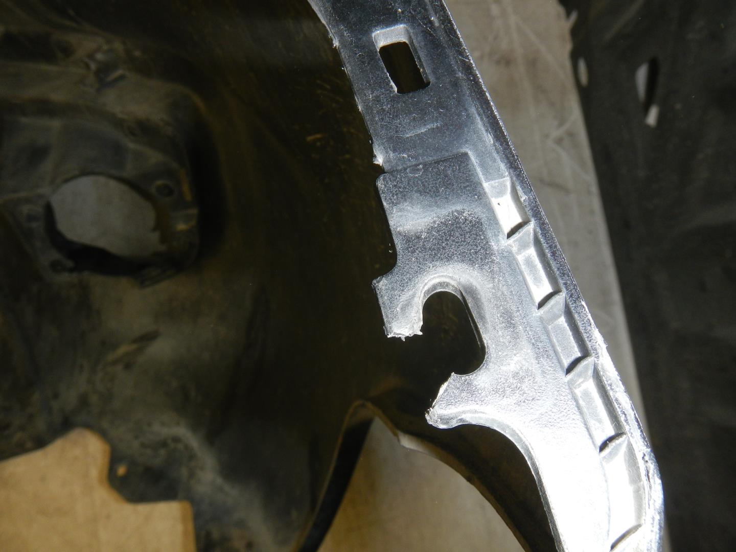 Бампер передний