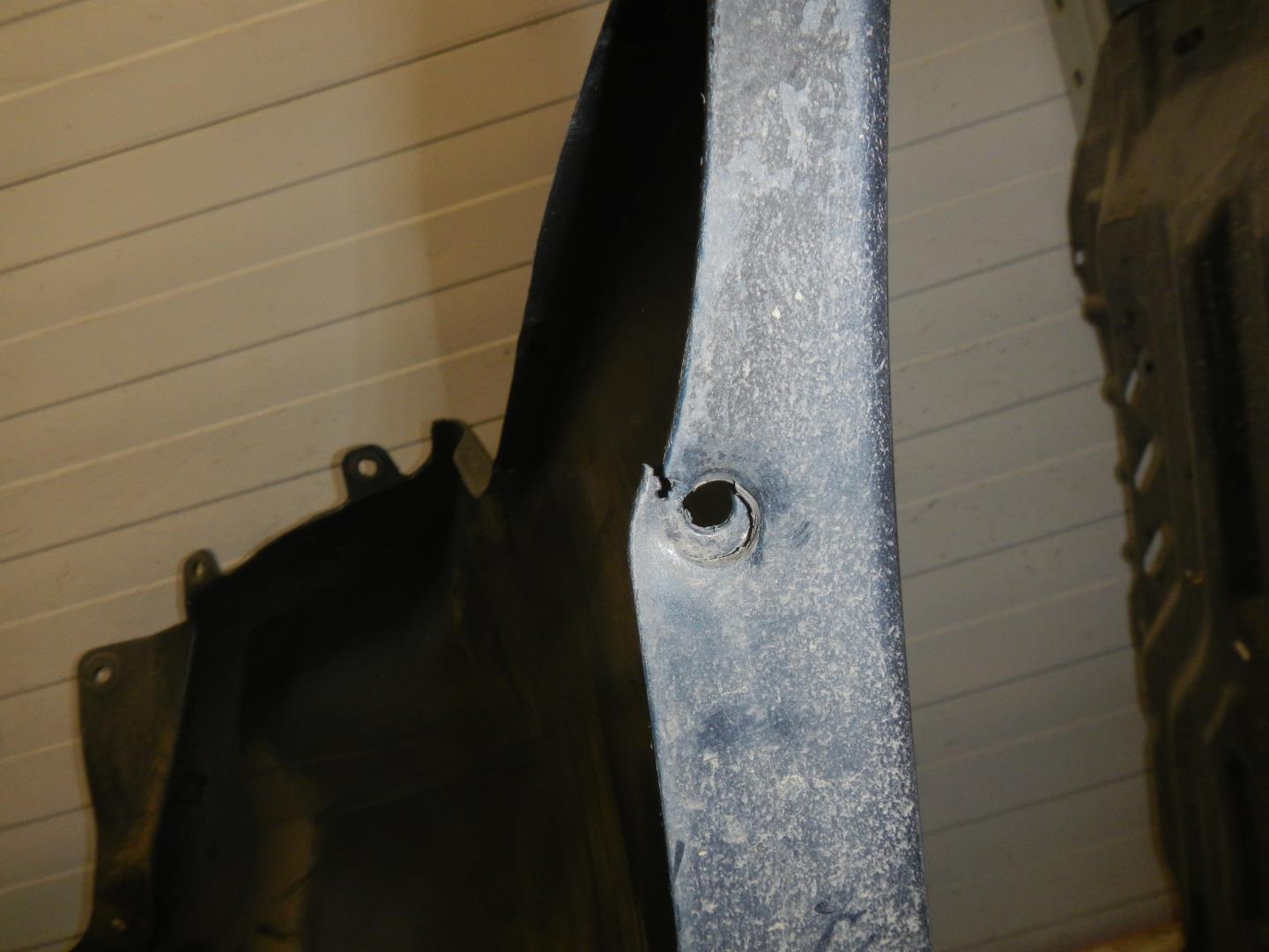 Бампер задний