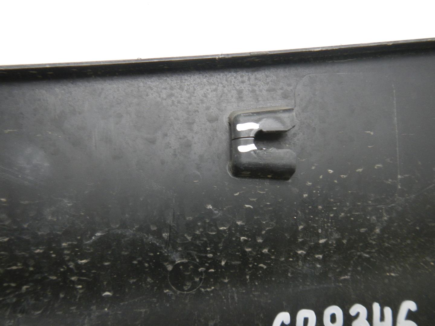 Молдинг задней правой двери