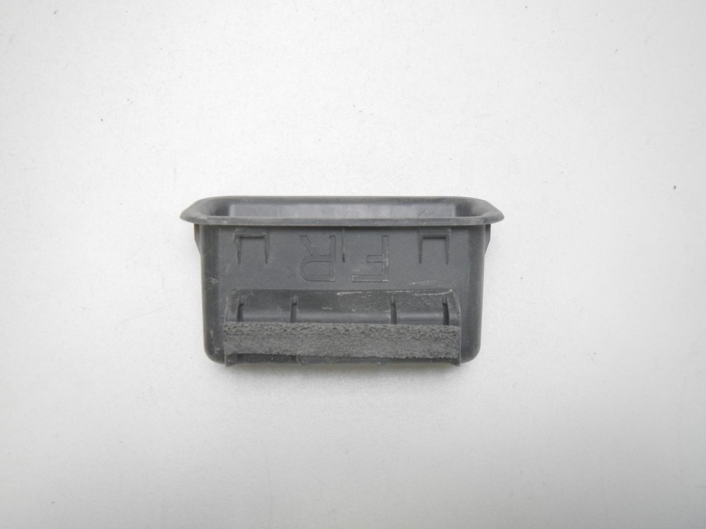 Ручка открывания багажника