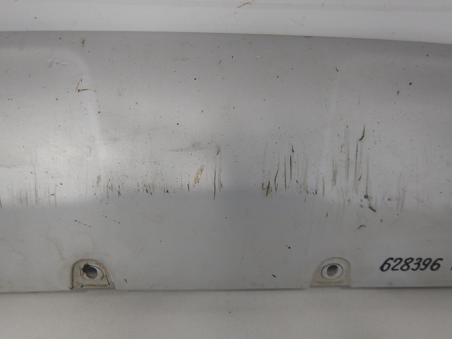 Накладка переднего бампера