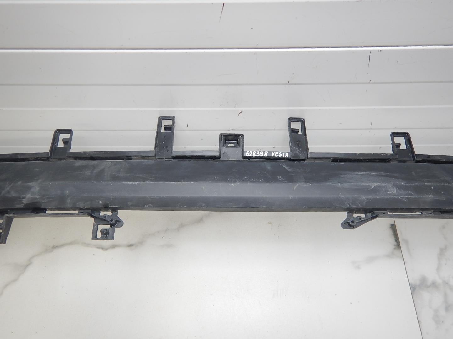 Накладка заднего бампера