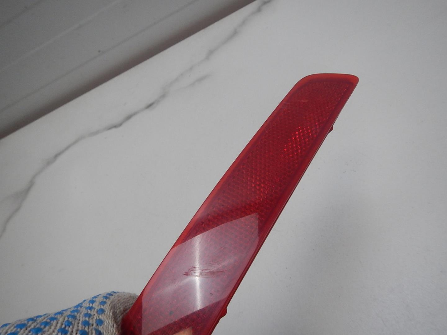 Отражатель в бампер задний правый