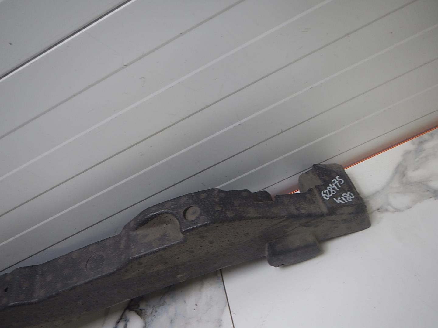 Наполнитель переднего бампера