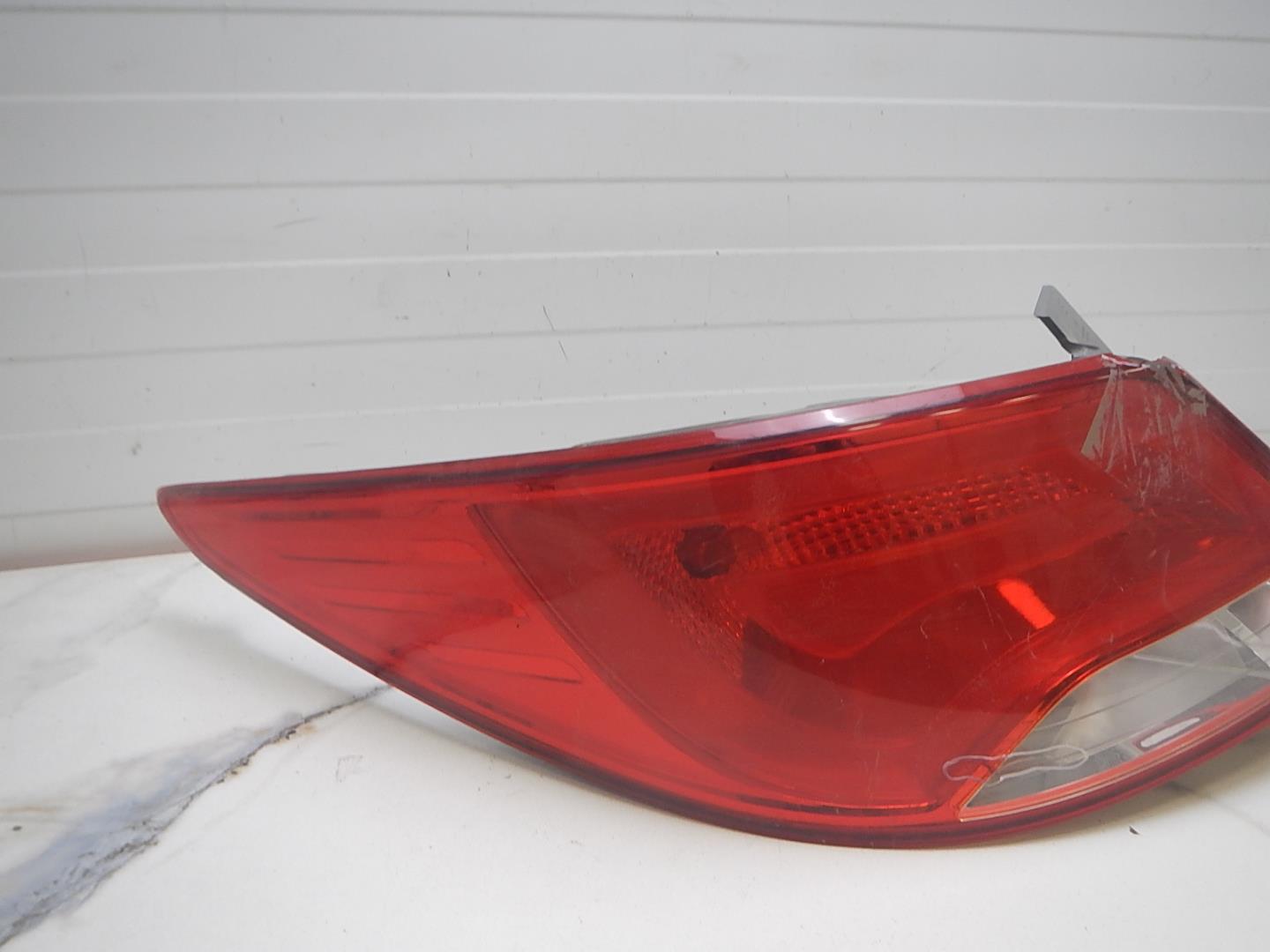 Фонарь задний левый